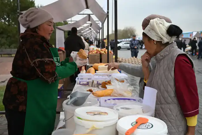 Ярмарка в Жетісу: 80 тонн свежих продуктов по доступным ценам (2)
