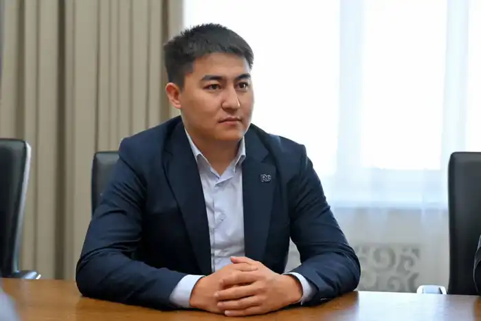 Аким области Абай встретился с депутатами Мажилиса Парламента (8)