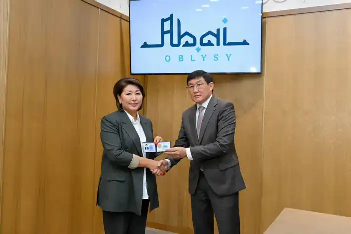 Аким области представил нового акима города Семей (4)