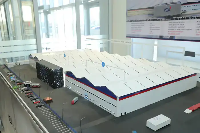 Руководители вузов посетили производственный комплекс YDA Industrial Park в преддверии Форума стратегических партнеров (10)