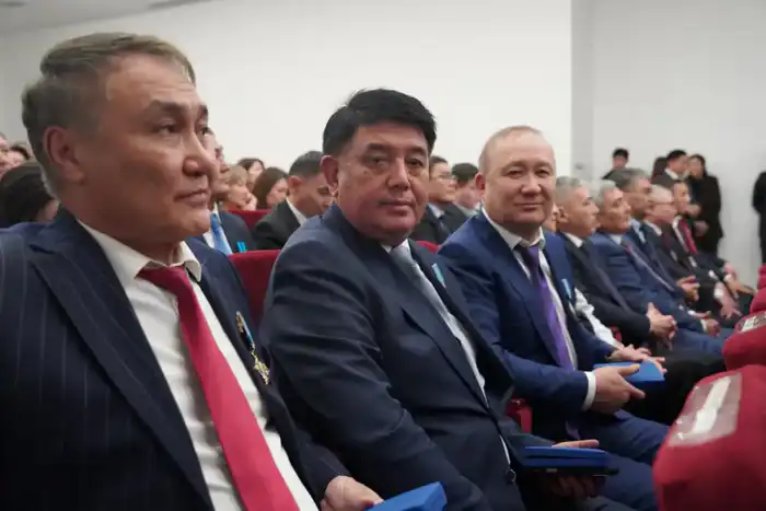 Государственные награды ко Дню Республики получили более 30 сотрудников подведомственных организаций МСХ (2)