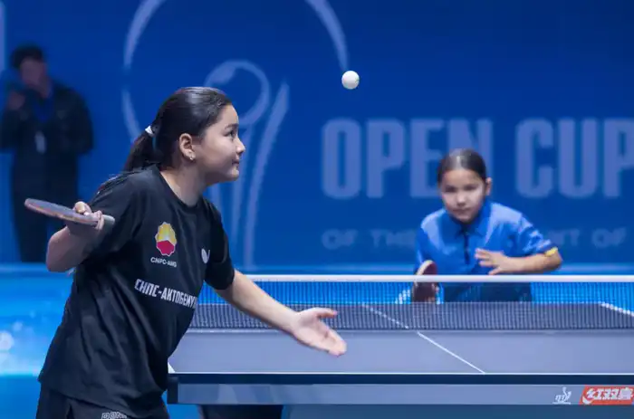 Премьер-министр Олжас Бектенов открыл международный турнир на Кубок Президента РК по настольному теннису (2)