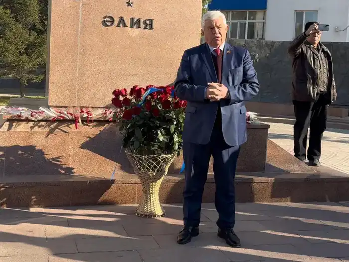 Торжество в честь 100-летия Алии Молдагуловой провели в Астане (10)