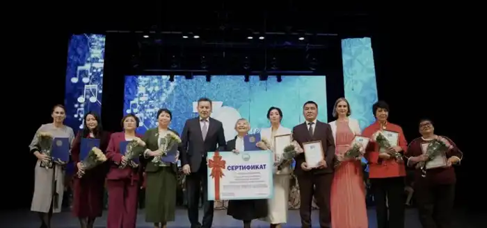 В ВКО отметили 70-летие Восточно-Казахстанского училища искусств им. народных артистов, братьев Абдуллиных (7)