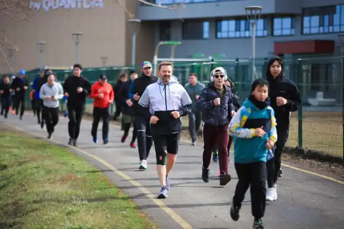 Закрытие летнего сезона забегов проведут в честь Дня Республики в Астане (8)