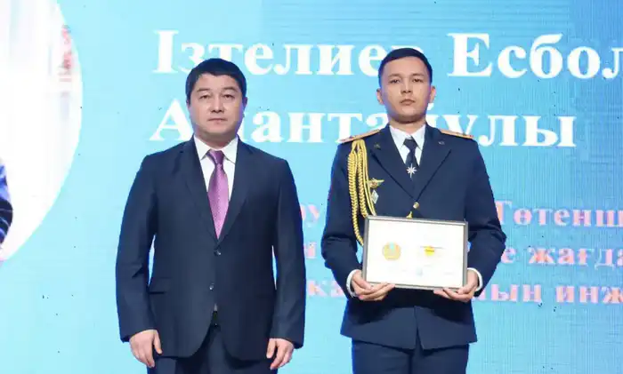 Аким Мангистауской области Нурдәулет Килыбай поздравил спасателей региона с профессиональным праздником (3)