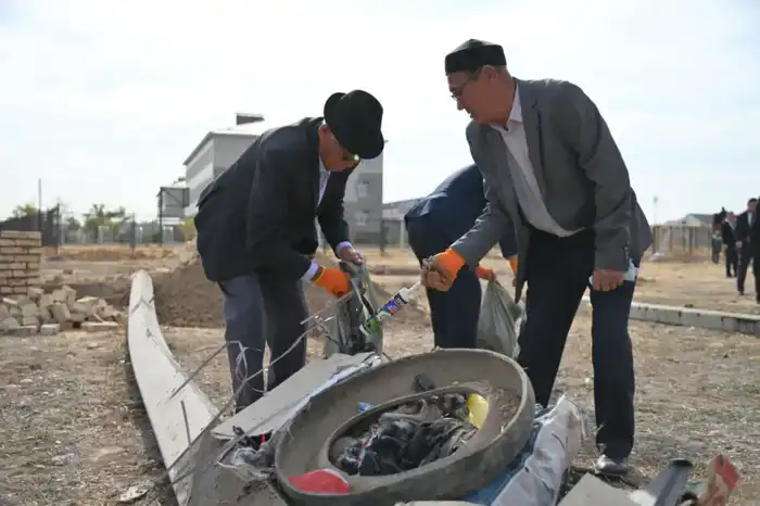 «Таза Қазақстан»: жители Шымкента и школьники приняли активное участие в экологических мероприятиях (10)