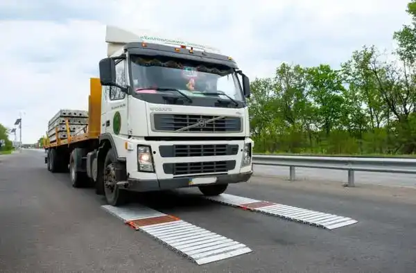 В ТУРКЕСТАНСКОЙ ОБЛАСТИ УСТАНОВЯТ 7 АВТОМАТИЗИРОВАННЫХ ИЗМЕРИТЕЛЬНЫХ СТАНЦИЙ ДЛЯ ГРУЗОВЫХ АВТОМОБИЛЕЙ (4)