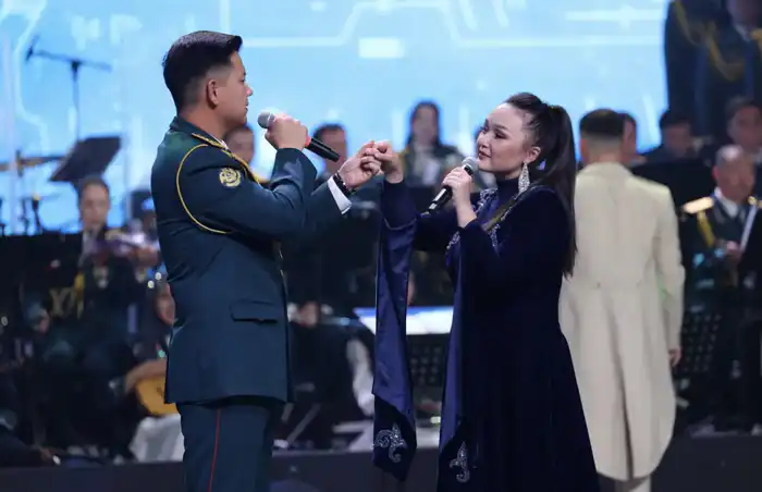 Искусственный интеллект на сцене: Минобороны провело уникальный концерт к Дню Республики (7)