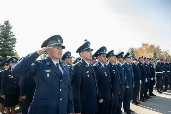 В Жетісу в честь Дня Республики состоялась церемония поднятия Государственного флага (3)