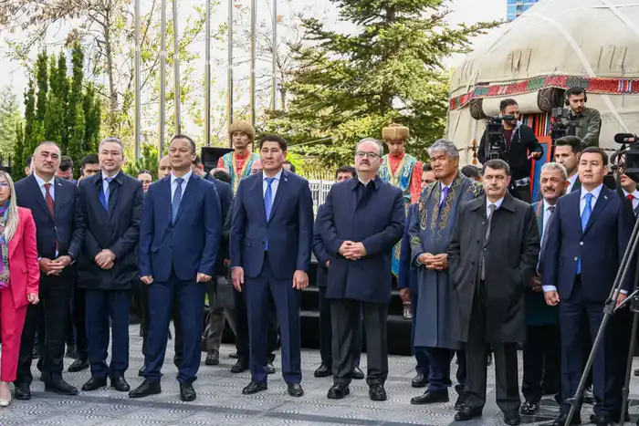 Особый подарок от Мангистау ТЮРКСОЙ: в Анкаре установлена казахская юрта (3)