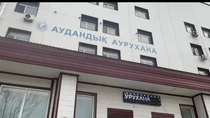 Глава региона Асхат Шахаров посетил Хромтаускую районную больницу (5)