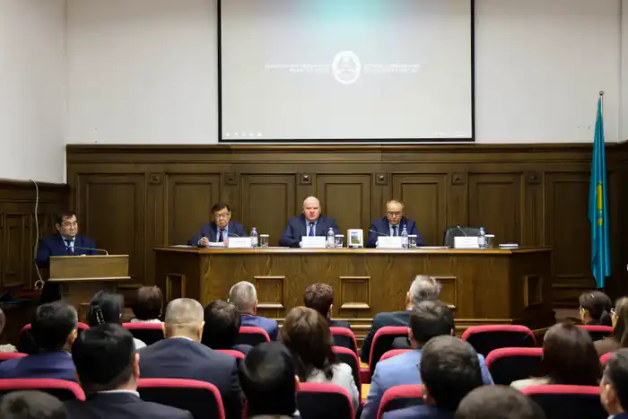 Новый этап в подготовке судей: стартовали курсы для председателей судов (2)