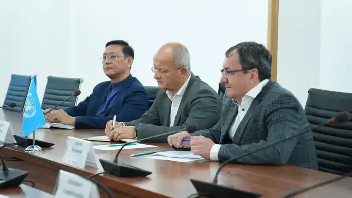 Встреча между представителями Министерства экологии и природных ресурсов и ЮНИДО (2)