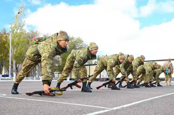 В Вооруженных силах проходит итоговая проверка боевой готовности (3)