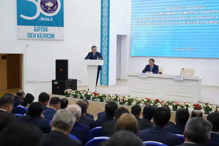 Советник Президента провёл встречу в Акмолинской области по разъяснению стратегических направлений Послания Главы государства (2)