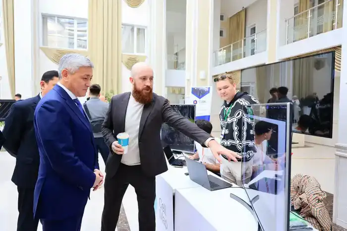 Искусственный интеллект на дорогах и ремонте: как молодые карагандинские разработчики меняют городскую среду (5)