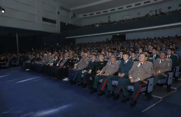 Министр обороны вручил государственные и ведомственные награды военнослужащим Вооруженных сил (3)