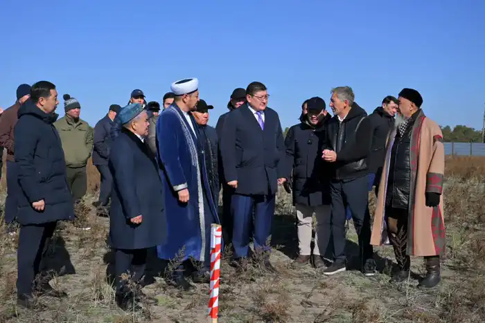 В Семее в рамках акции «Абайға құрмет» началось строительство первого объекта (7)