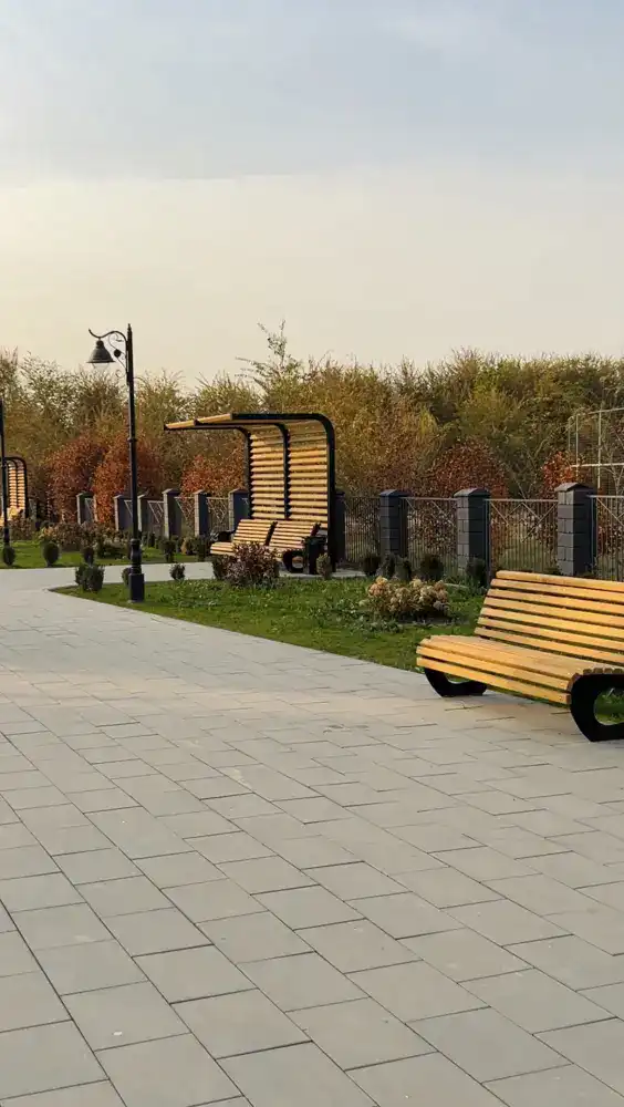 В Турксибском районе Алматы ко Дню Республики открылись новые прогулочные зоны (3)