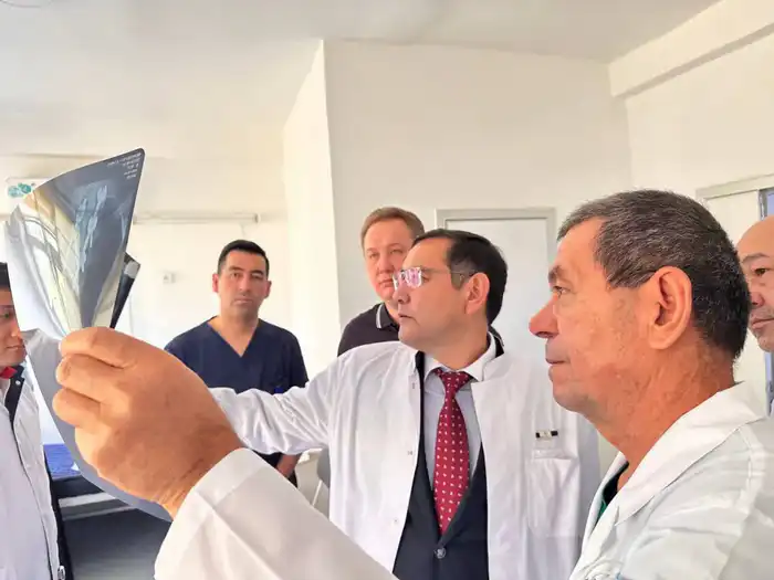 ТРАВМАТОЛОГИ И ОРТОПЕДЫ КАЗАХСТАНА ПРОВОДЯТ ИННОВАЦИОННЫЕ МАСТЕР-КЛАССЫ В ТАШКЕНТЕ (5)