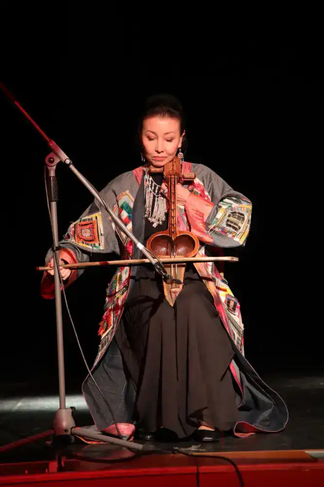 Ансамбль «BIRLIK» выступил в Париже (4)