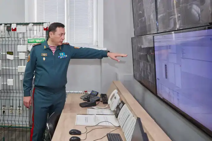 Главнокомандующий Национальной гвардией проверил воинские части в городе Усть-Каменогорск (4)