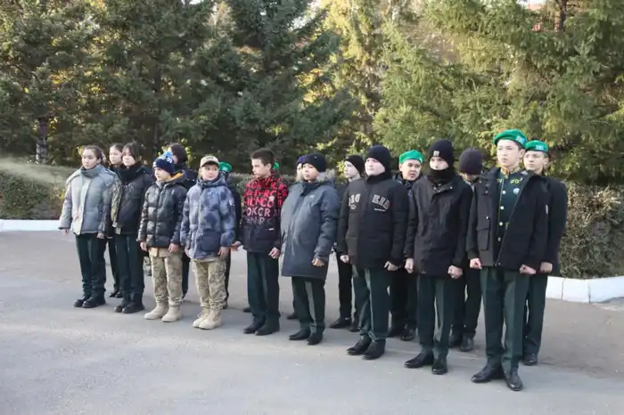 Урок духа и патриотизма: школьники познакомились с жизнью пограничников (2)