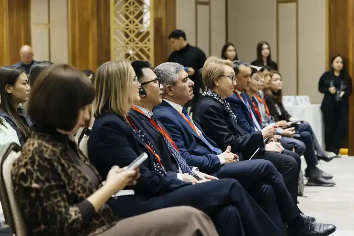 Международные эксперты обсудили в MNU реализацию программы «Нацфонд – детям» (5)