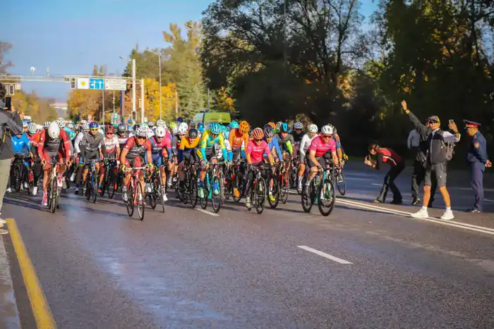 В Алматы в воскресенье ограничат движение автотранспорта в связи с проведением велогонки Giro d’Almaty 2025 (4)