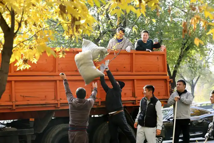 В Алматы прошел локальный субботник в рамках акции «Таза Қазақстан» (4)