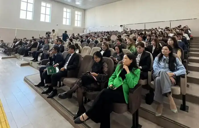 В Шымкенте разъяснили ключевые аспекты экономической политики (2)