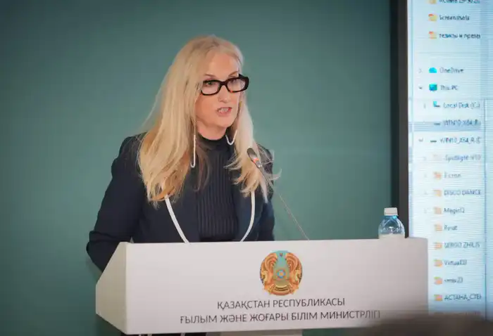 Международные эксперты обсудили перспективы интеграции искусственного интеллекта в систему высшего образования Казахстана (9)