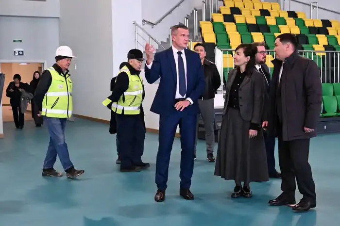 Президент WADA ознакомился со строительством Национального спортивного университета (2)