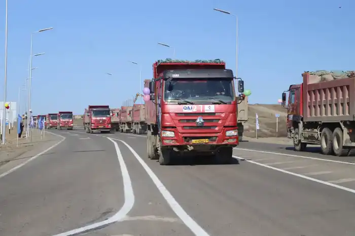 В ВКО открыт стратегически важный участок международной трассы «Калбатау-Майкапчагай» (6)