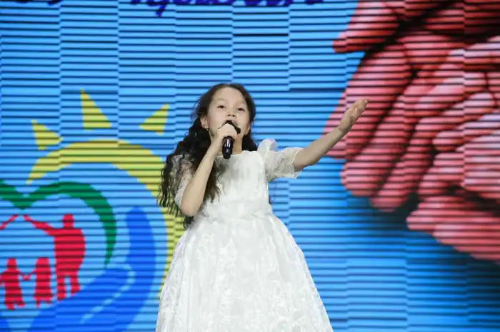 В Астане чествовали опекунов, подаривших детям возможность воспитываться в семье (5)