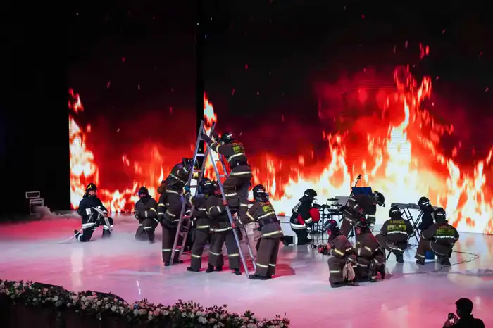 ТУРКЕСТАН: В ЧЕСТЬ 30-ЛЕТИЯ СЛУЖБЫ ПО ЧРЕЗВЫЧАЙНЫМ СИТУАЦИЯМ ЧЕСТВОВАЛИ СПАСАТЕЛЕЙ (6)