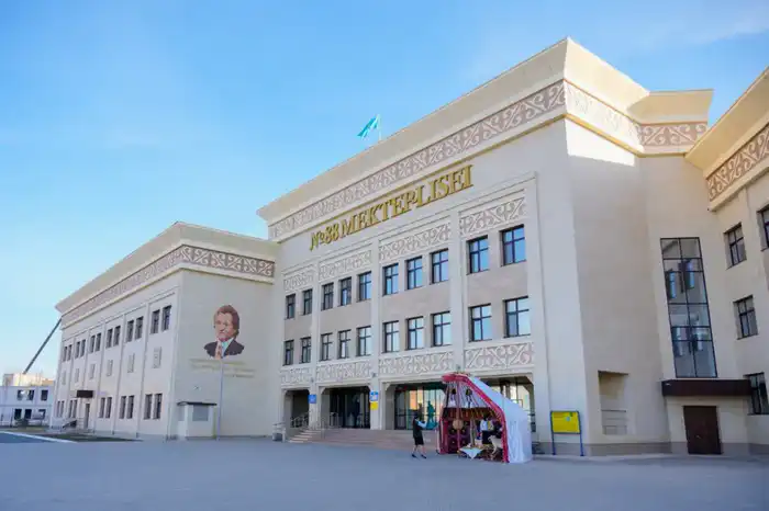 В столичной школе прошла конференция, объединяющая науку, культуру и воспитание (3)