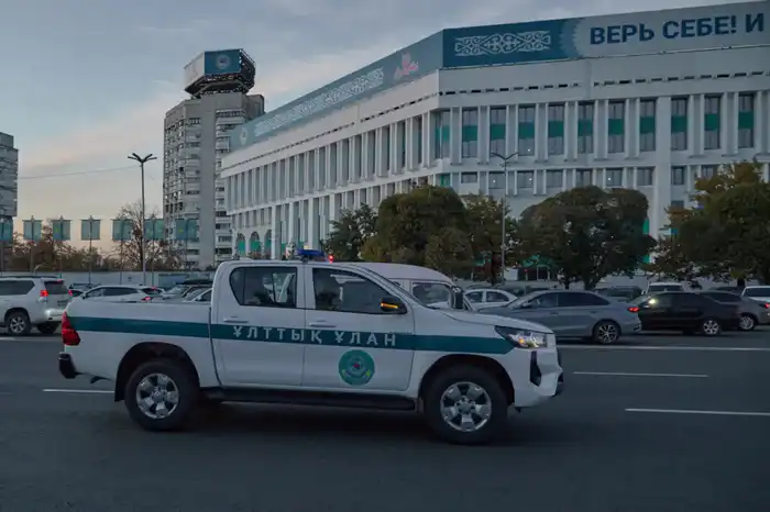 Нацгвардия в Алматы получила новые служебные автомобили (5)