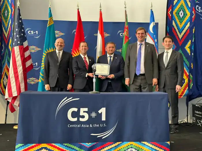 Казахстан и США подписали соглашения на сумму 17 млрд долларов (8)