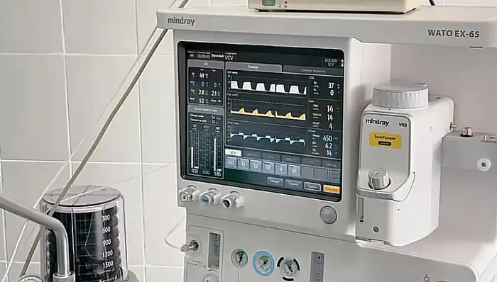 В Караганде впервые провели операцию по протезированию слуховой косточки (5)