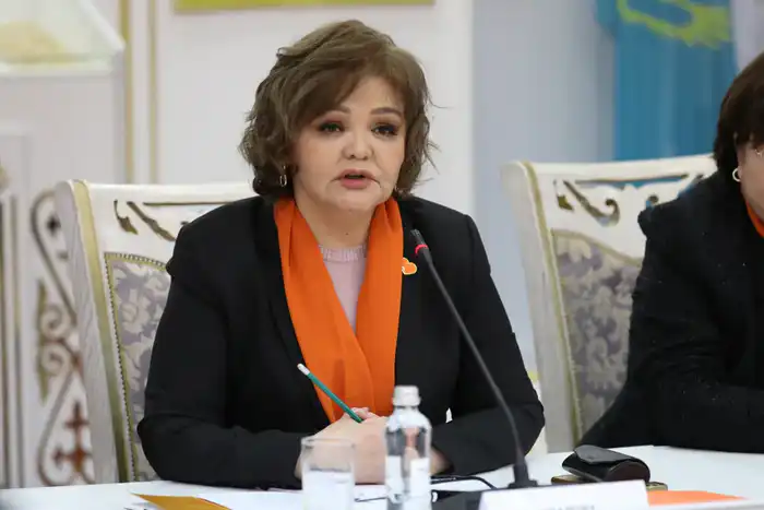 Эльвира Азимова: важный инструмент противодействия насилию – образование и экономическая независимость (8)