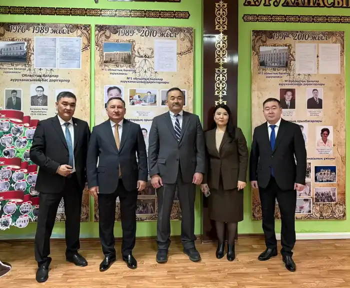 ВИЦЕ-МИНИСТР ЗДРАВООХРАНЕНИЯ ПРОВЕЛ ВСТРЕЧУ С ЖИТЕЛЯМИ ЗАПАДНО-КАЗАХСТАНСКОЙ ОБЛАСТИ (9)