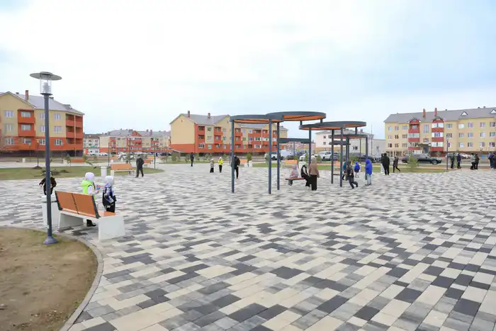 В Актобе сквер, построенный частным предпринимателем, передан в пользование жителям (2)