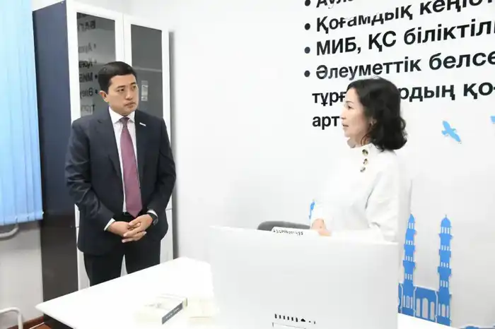 В Астане открылся фронт-офис для взаимодействия жителей со структурами сферы ЖКХ (2)