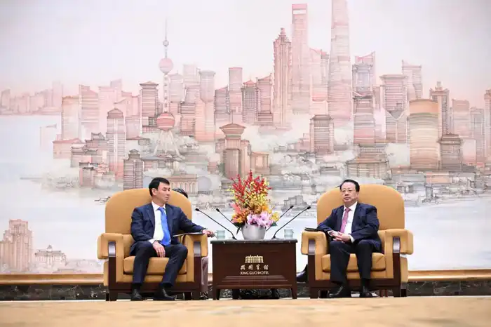 Аким Алматы Дархан Сатыбалды и мэр Шанхая Гун Чжэн обсудили перспективы двустороннего сотрудничества (2)