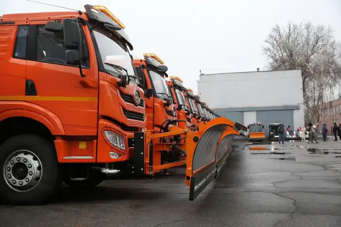 В Алматы усилена работа служб для обеспечения безопасности в период осадков (3)