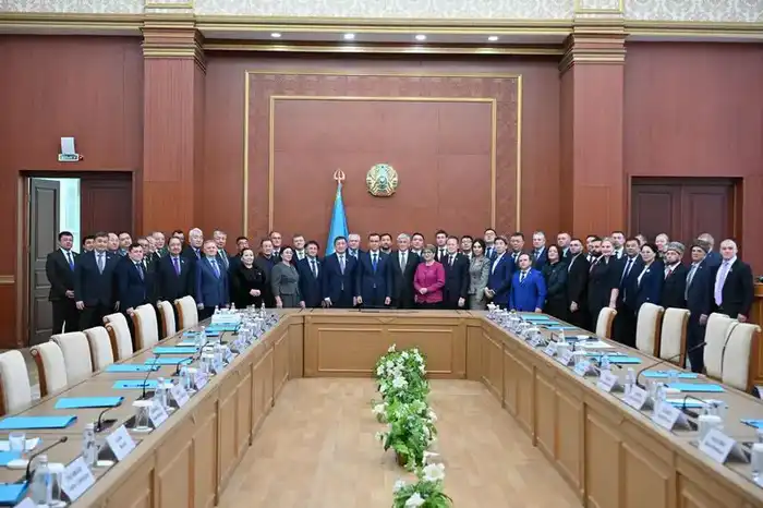 В Карагандинской области спикер Сената обсудил с депутатами маслихатов выполнение поручений Президента (7)