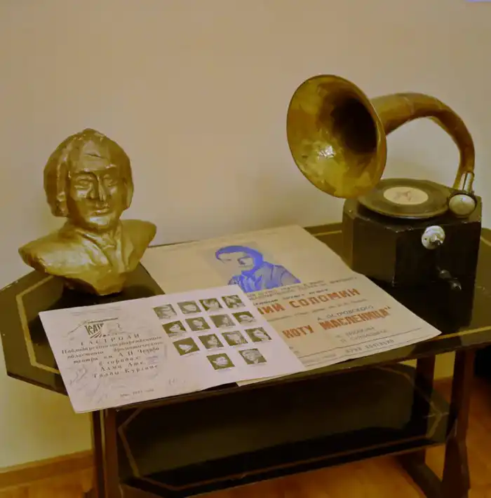 Павлодарскому областному театру драмы имени А.П. Чехова - 80 лет (5)