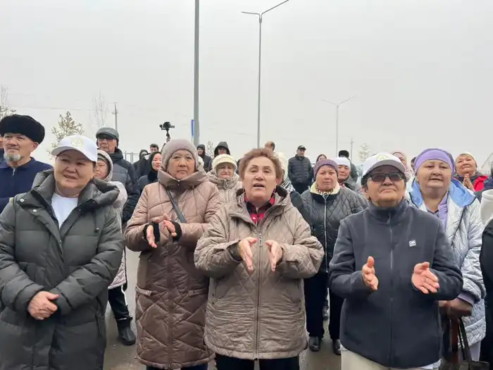 Новый физкультурно-оздоровительный комплекс открыли в столичном районе Алматы (3)